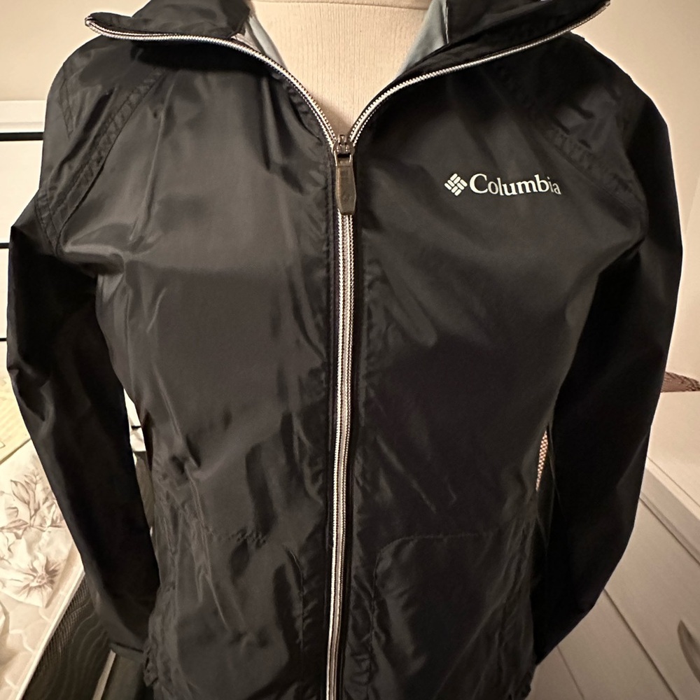 Columbia Black Ski Snow Jacket Water-Resistant Performance
